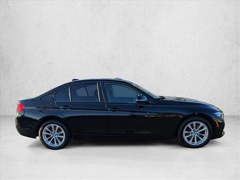 Used 2017 BMW 320i xDrive 320i xDrive image 4