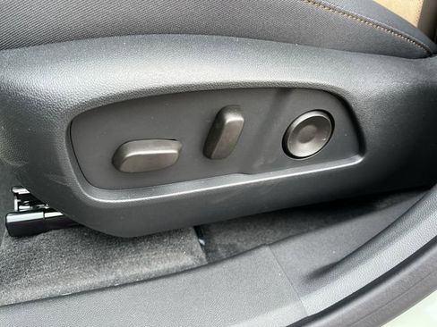 New 2026 Chevrolet Equinox ACTIV w/ Convenience Package III image 15