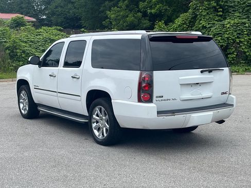 Used 2012 GMC Yukon XL Denali RWD image 13