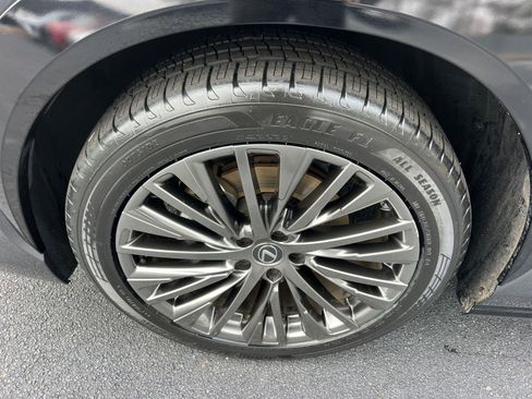 Certified 2023 Lexus RZ 450e Premium w/ Accessory Package (Z1) image 12