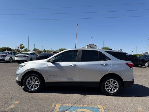 Used 2020 Chevrolet Equinox LS w/ LPO, Floor Liner Package FWD image 6
