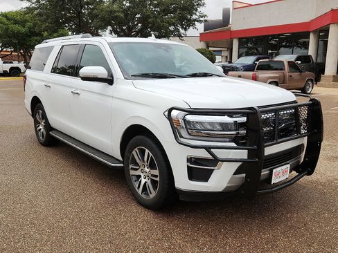 Used 2022 Ford Expedition Max Limited AWD/4WD image 6