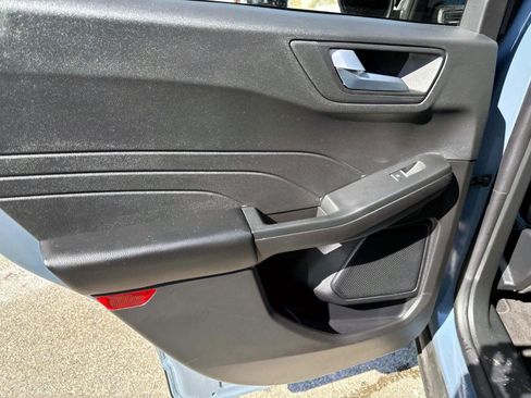 Used 2025 Ford Escape Platinum image 13