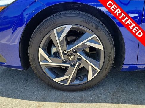 Used 2024 Hyundai Elantra SEL w/ Convenience Package image 22