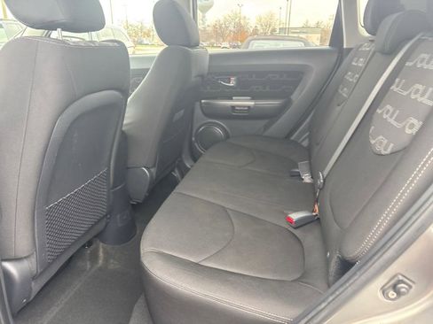 Used 2013 Kia Soul + image 19