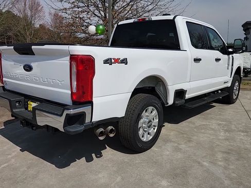 Used 2023 Ford F250 XLT image 5