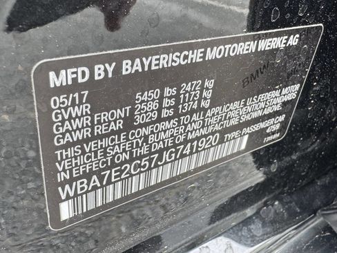 Used 2018 BMW 740i image 28