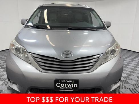 Used 2011 Toyota Sienna XLE w/ XLE Navigation Pkg FWD image 2