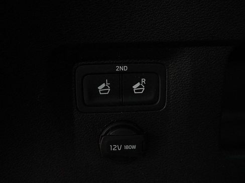 Used 2023 Kia Telluride EX w/ EX Captain's Chair Package image 51