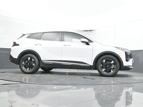 Used 2026 Kia Sportage LX FWD image 42