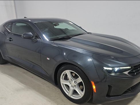 Used 2023 Chevrolet Camaro LT RWD image 4