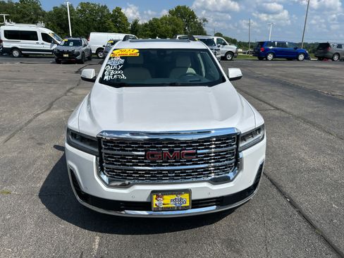 Used 2023 GMC Acadia Denali w/ Denali Ultimate Package AWD/4WD image 10