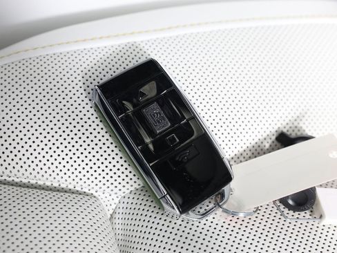 Certified 2023 Rolls-Royce Cullinan Black Badge w/ Driver's Package image 37