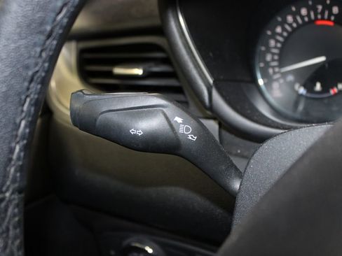 Used 2018 Lincoln MKC Premiere image 23