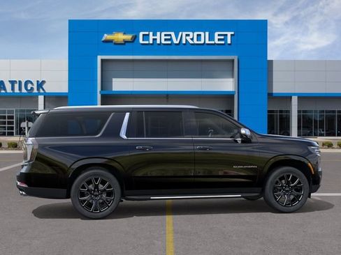 New 2025 Chevrolet Suburban Premier AWD/4WD image 5