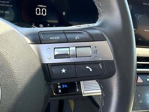 Certified 2025 Hyundai Sonata SEL FWD image 17