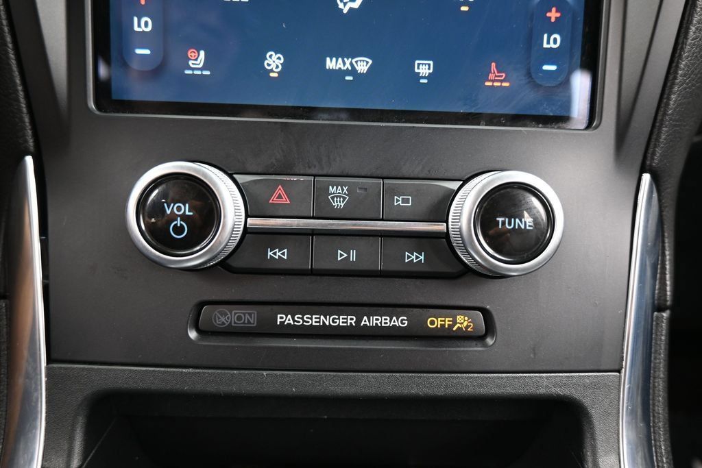 Used 2024 Ford Edge Titanium AWD/4WD image 27