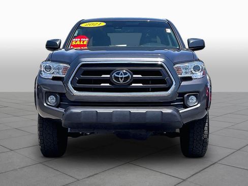Used 2021 Toyota Tacoma SR5 RWD image 4