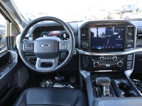 Used 2023 Ford F150 Lariat w/ Trailer Tow Package image 17