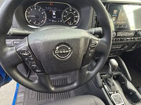 New 2026 Nissan Frontier SV w/ Tow Package AWD/4WD image 18