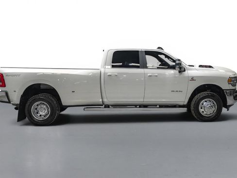 Used 2024 RAM 3500 Laramie w/ Sport Appearance Package AWD/4WD image 5
