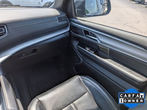 Used 2024 Jeep Wagoneer Series II AWD/4WD image 16