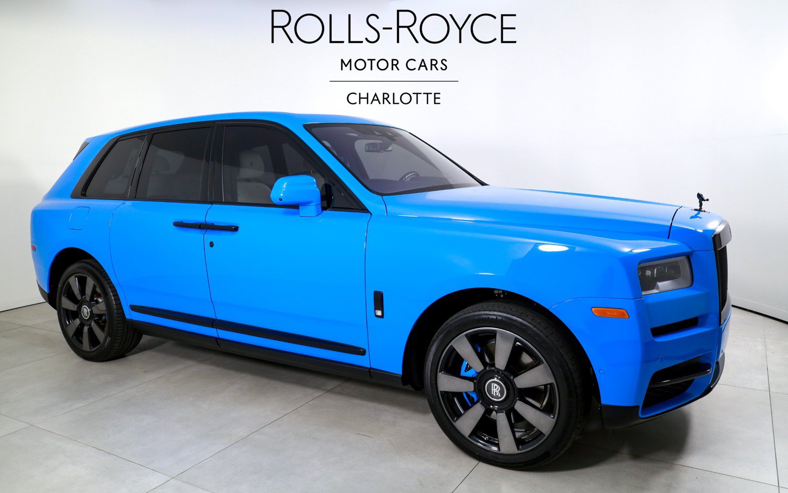 Used 2023 Rolls-Royce Cullinan AWD/4WD image 5