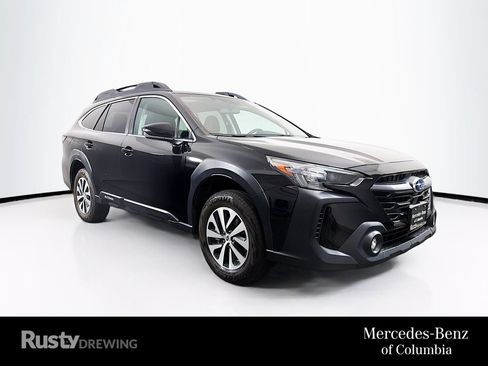 Used 2023 Subaru Outback Premium AWD/4WD image 1