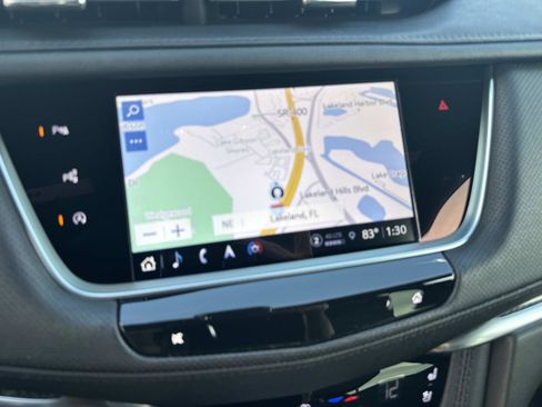 Used 2023 Cadillac XT5 Sportv w/ Technology Package image 22