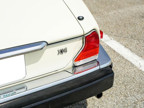Used 1987 Jaguar XJ6 RWD image 69