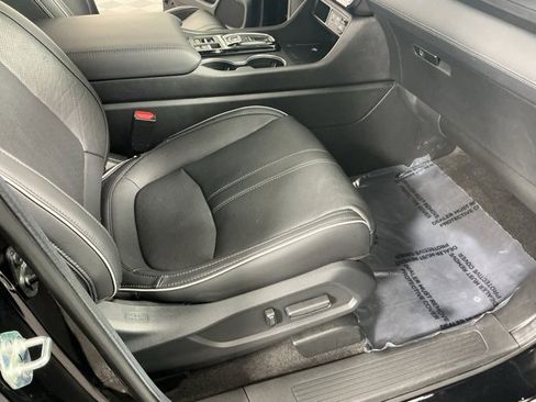 Used 2024 Honda Pilot Elite image 14