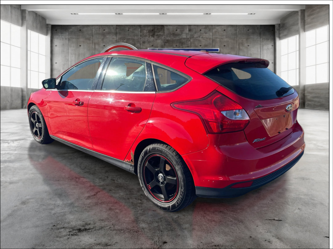 Used 2012 Ford Focus SE FWD image 7