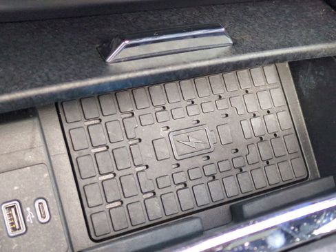 Used 2023 Ford Expedition Max Limited image 34