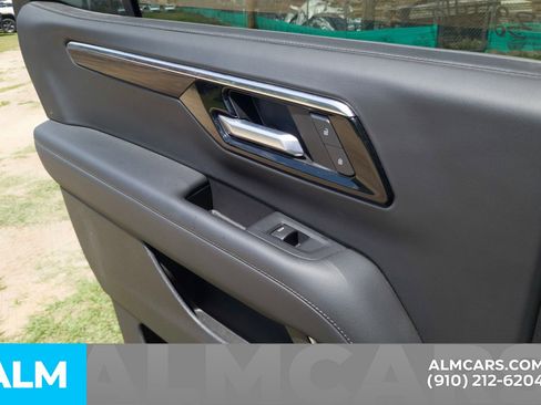 Used 2025 Chevrolet Tahoe LT AWD/4WD image 24