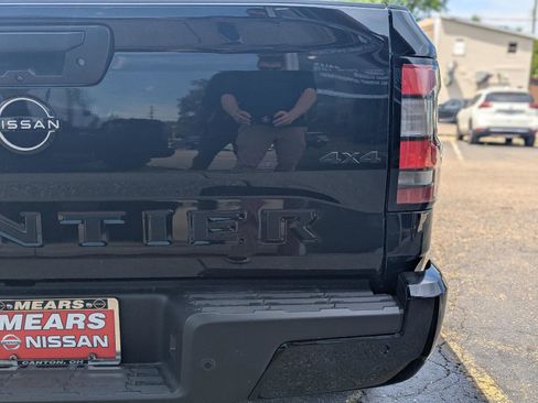 New 2026 Nissan Frontier SV AWD/4WD image 18
