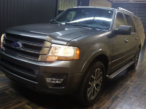 Used 2016 Ford Expedition EL XLT w/ Equipment Group 202A image 6