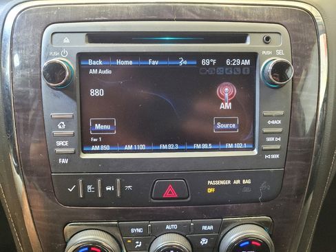 Used 2017 Buick Enclave Leather FWD image 25