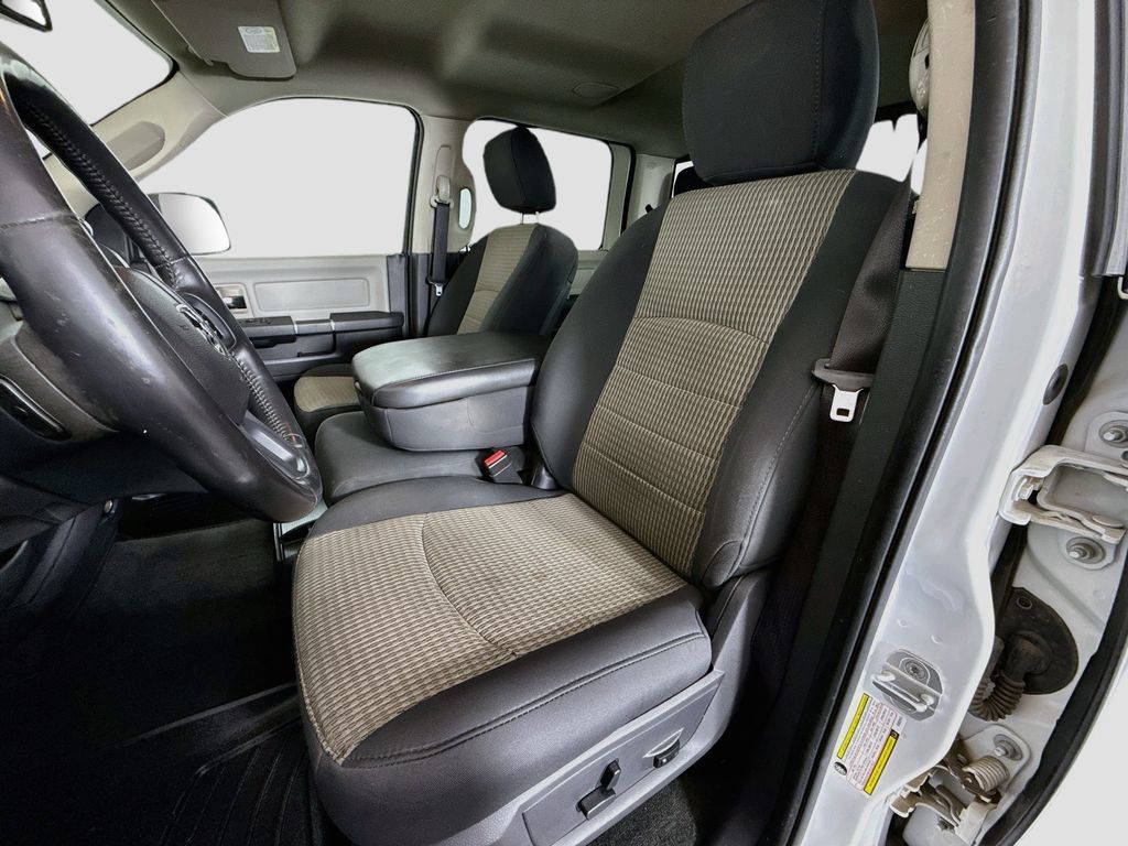 Used 2012 RAM 3500 SLT w/ Technology Group AWD/4WD image 17