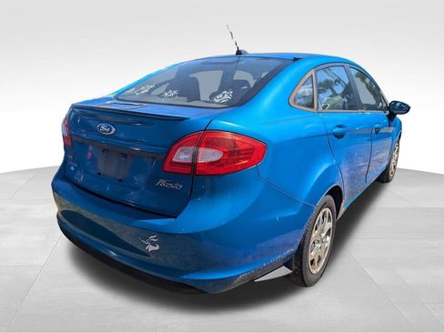 Used 2013 Ford Fiesta SE w/ Super Fuel Economy Pkg image 9