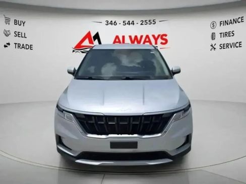 Used 2022 Kia Carnival LX FWD image 5