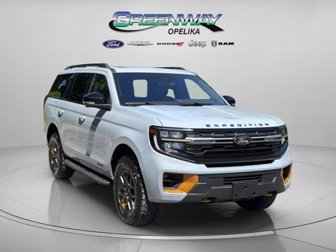 Used 2025 Ford Expedition Tremor AWD/4WD image 1