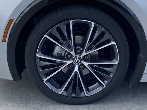 Certified 2024 Toyota Prius XLE image 8