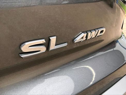 Used 2022 Nissan Pathfinder SL AWD/4WD image 10