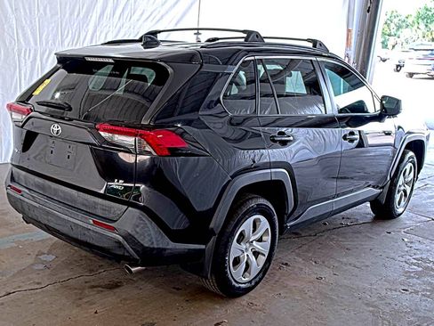 Used 2019 Toyota RAV4 LE FWD image 4