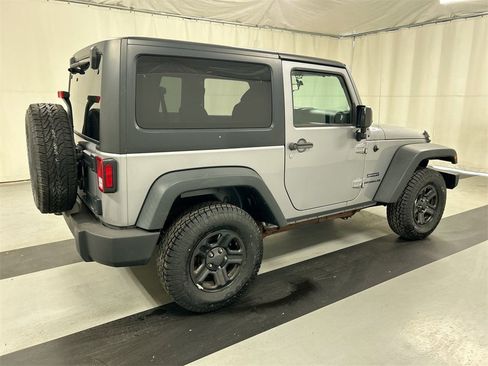 Used 2015 Jeep Wrangler Sport image 2