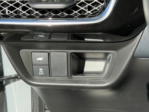 Certified 2025 Acura ADX A-Spec image 32