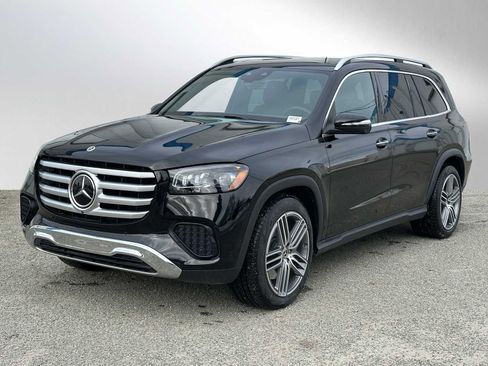 Used 2026 Mercedes-Benz GLS 450 4MATIC image 7