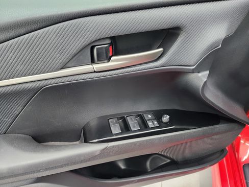 Used 2025 Toyota Camry SE image 39