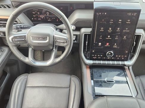 Used 2025 GMC Yukon Denali AWD/4WD image 27