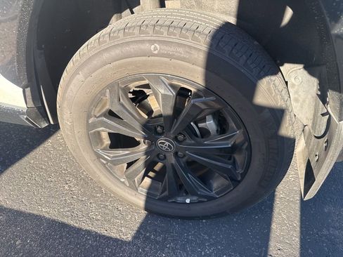 Used 2022 Toyota RAV4 XSE image 4